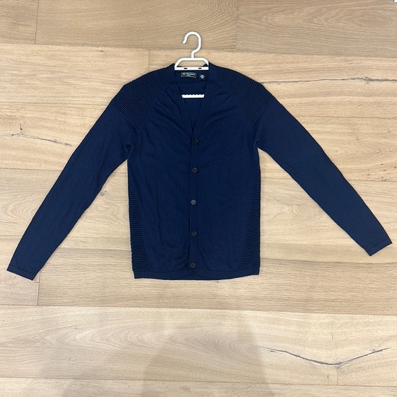 EUC SAKS FIFTH AVENUE LUXURY WOOL-CASHMERE CARDIGAN - Picture 1 of 10